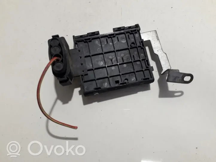 Volkswagen Polo III 6N 6N2 6NF Fuse box set 