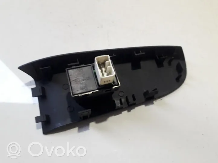 KIA Ceed Electric window control switch 823511h800