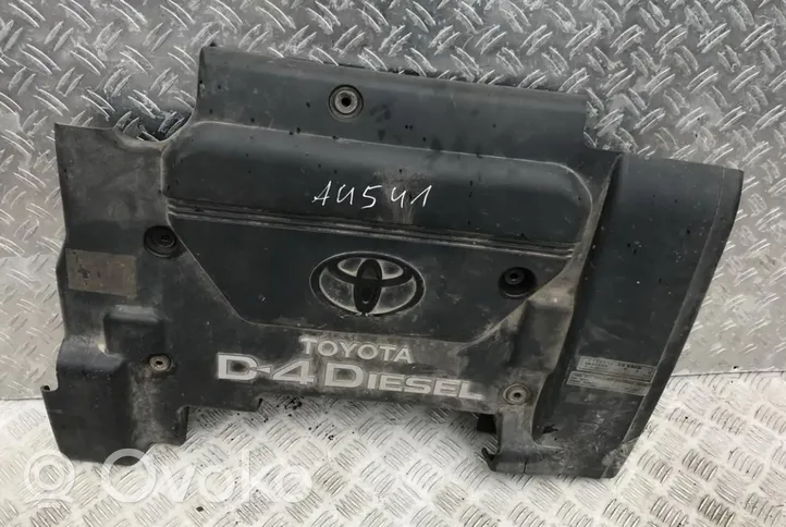 Toyota Avensis T220 Moottorin koppa 1261127021