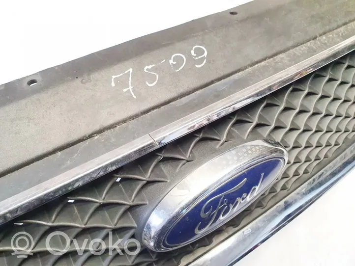 Ford Focus C-MAX Front grill 3m51r8138