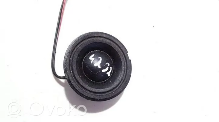 Volkswagen Touareg I Front door speaker 