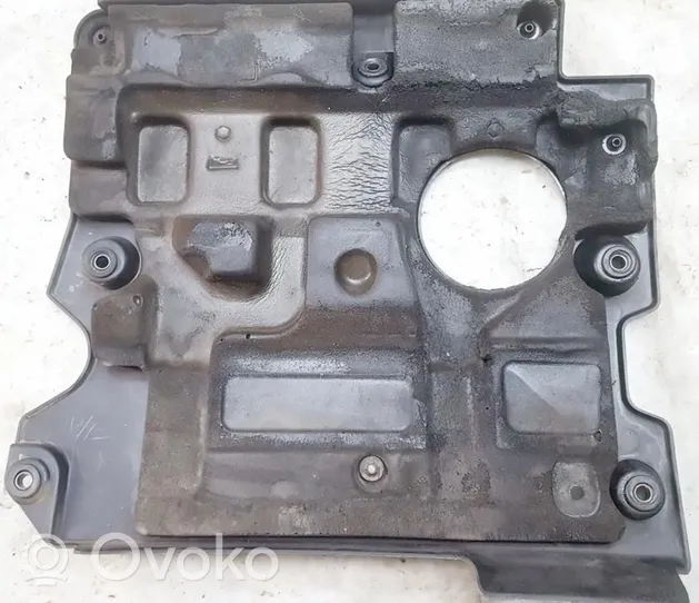 Toyota Avensis Verso Couvercle cache moteur 