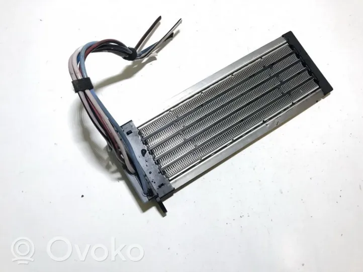 Toyota Avensis T270 Radiateur électrique de chauffage auxiliaire 0134100400