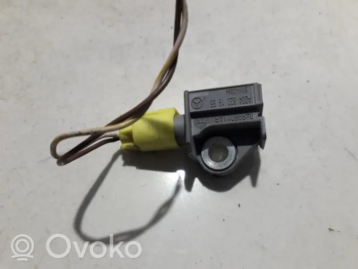 Mercedes-Benz C AMG W204 Sensor impacto/accidente para activar Airbag a204820125