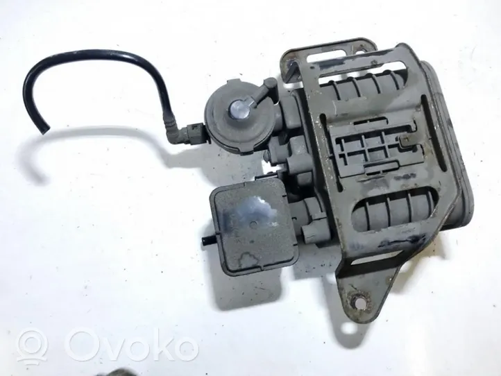 Toyota Prius (XW20) Serbatoio a carbone attivo per il recupero vapori carburante 7770447020