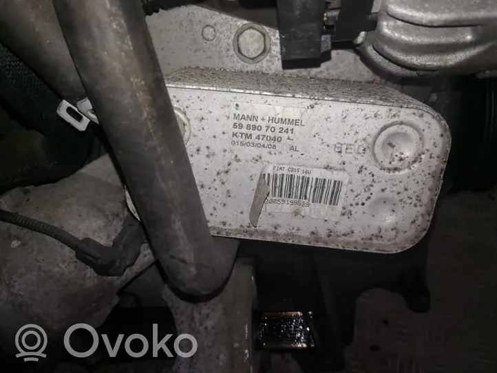 Opel Astra H Moottoriöljyn jäähdytinlaite 5989070241