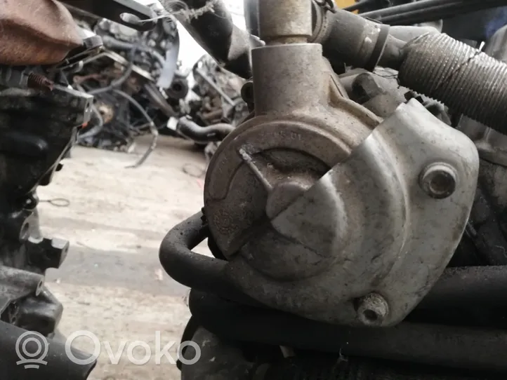 Audi A4 S4 B5 8D Vacuum pump 