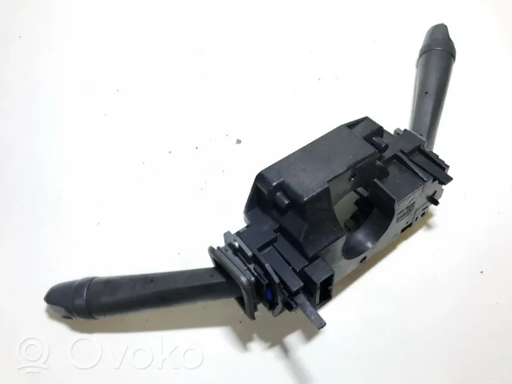 Volvo S70  V70  V70 XC Wiper turn signal indicator stalk/switch 8622182