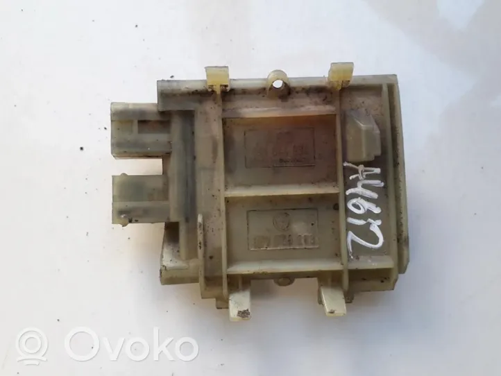 Audi 80 90 S2 B4 Motorino ventola riscaldamento/resistenza ventola 357959263