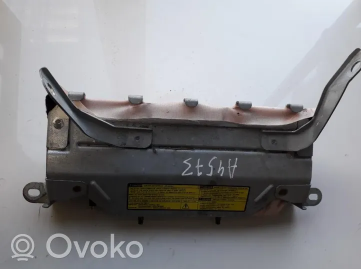 Toyota Yaris Keleivio oro pagalvė EM004G