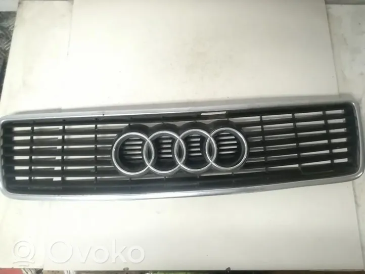 Audi 100 S4 C4 Grotelės priekinės 4a0853651
