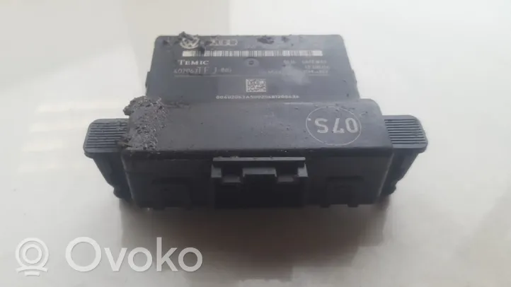 Volkswagen PASSAT B6 Durų elektronikos valdymo blokas 3C0907530C