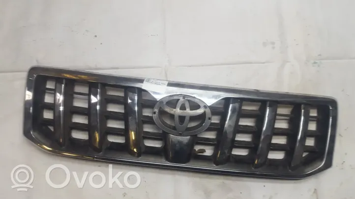 Toyota Land Cruiser (J100) Grille de calandre avant 