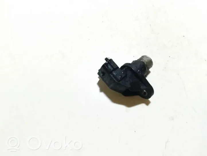 Volvo V70 Camshaft position sensor 0232103033