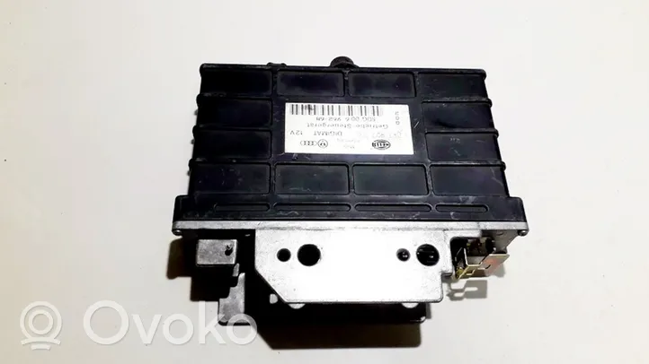 Volkswagen PASSAT B4 Module de contrôle de boîte de vitesses ECU 097927731