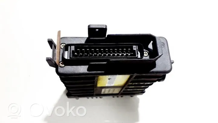 Audi 80 90 B3 Variklio valdymo blokas 0280000718