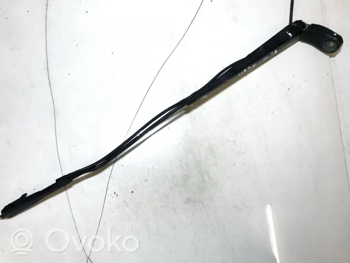 Mercedes-Benz Vito Viano W639 Front wiper blade arm a6398200744