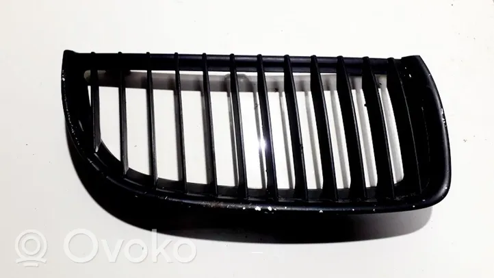 BMW 3 E90 E91 Grille de calandre avant 7120008