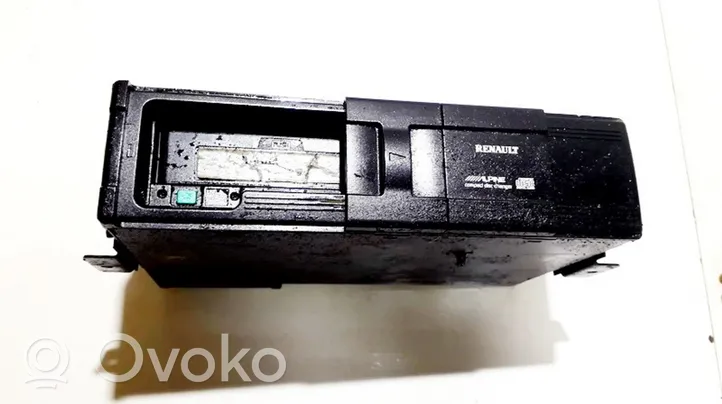 Renault Espace -  Grand espace IV CD/DVD changer 8200207100