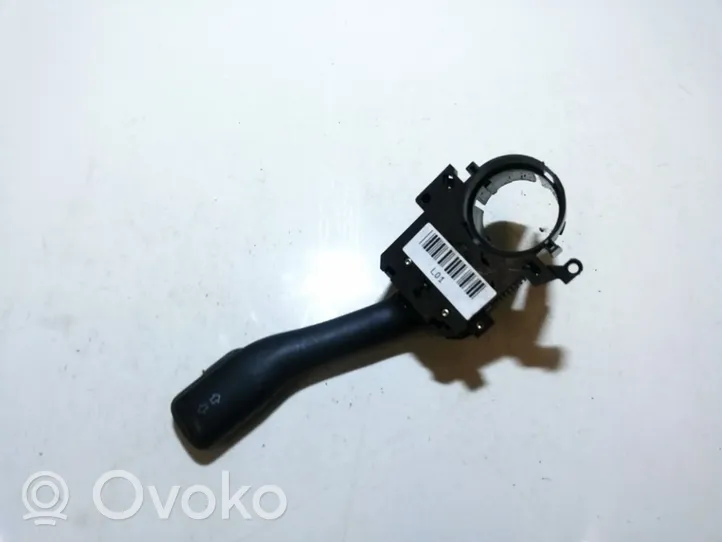 Audi A3 S3 8L Suuntavilkun vipu 8l0953513g