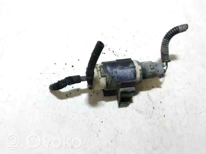 Volvo 850 Windscreen/windshield washer pump 