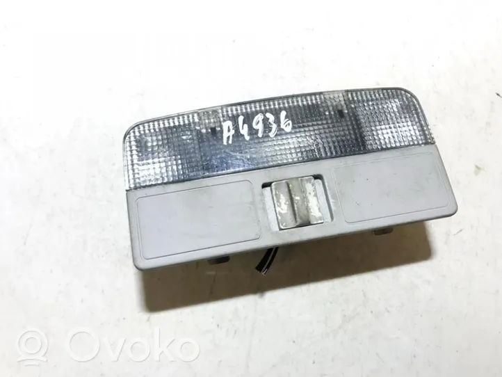 Audi A4 S4 B5 8D Światło fotela przedniego 8d0947105