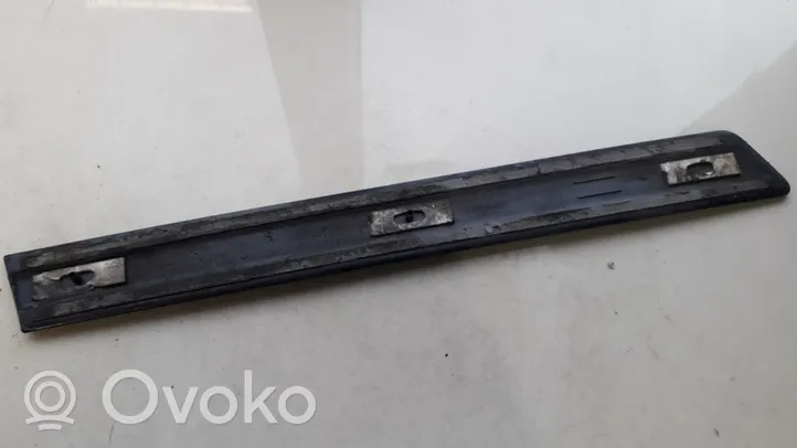 Audi A3 S3 8P Rivestimento passaruota posteriore 8P3853983