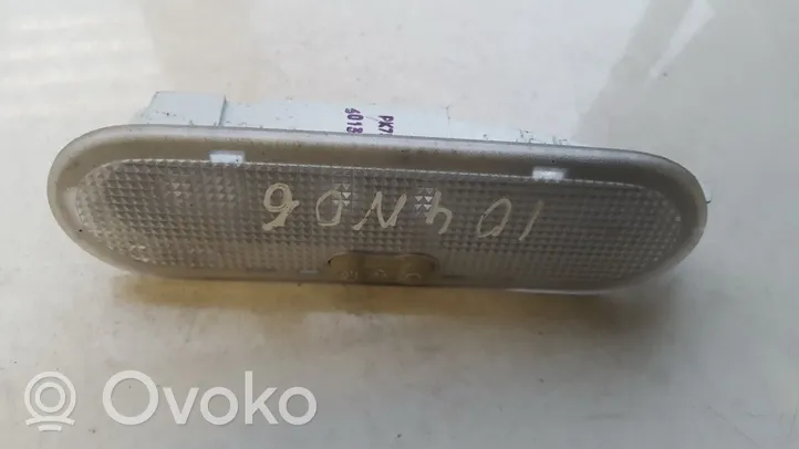 Nissan Note (E11) Lampka podsufitki tylna 8200074362