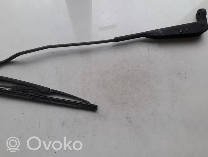 Renault Clio I Front wiper blade arm 7700838843