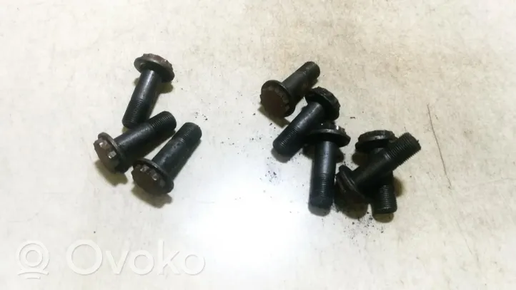 Honda CR-V Nuts/bolts 