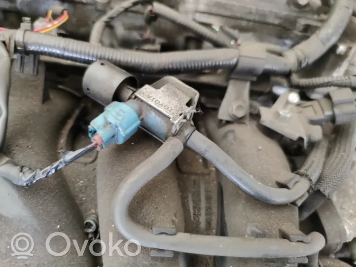 Toyota Avensis T270 Solenoidinis vožtuvas 9091012281