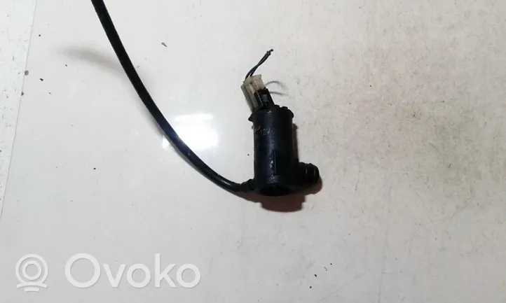 Daihatsu Terios Tuulilasi tuulilasinpesimen pumppu 8603101260