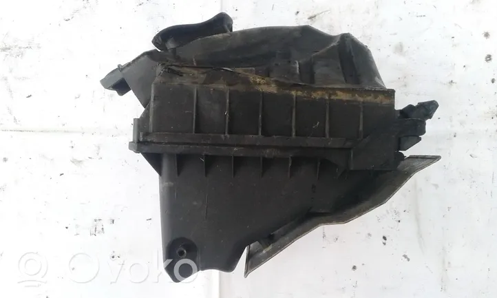 Audi A4 S4 B7 8E 8H Gaisa filtra kaste 03G133835B