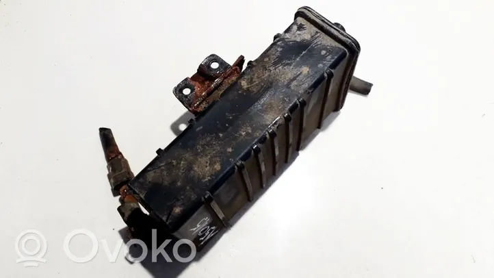 Subaru Legacy Aktiivihiilisuodattimen polttoainehöyrysäiliö 42035ae020