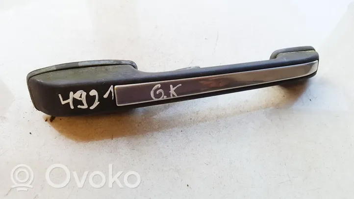 Volkswagen PASSAT B2 Front door exterior handle 171837211A