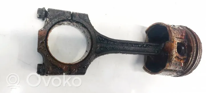 Volkswagen Polo Piston with connecting rod 