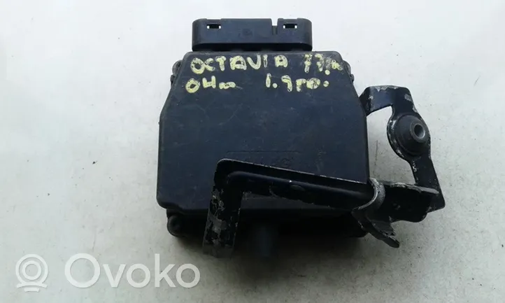 Skoda Octavia Mk1 (1U) Соленоидный клапан 1K0906279B