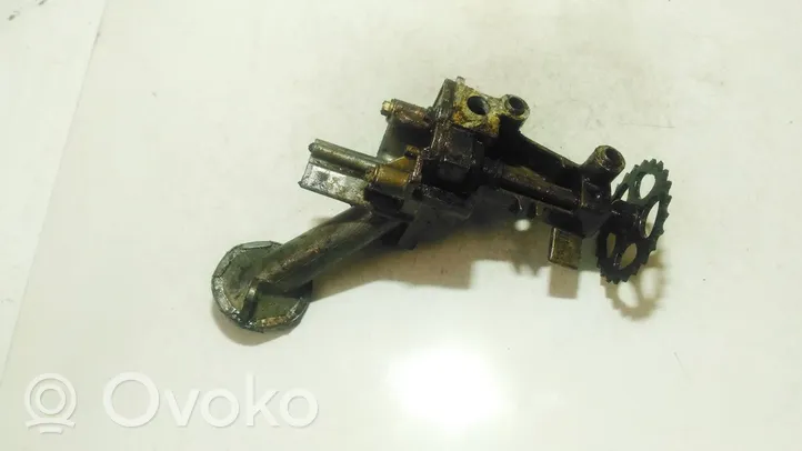 Opel Vivaro Oil pump 7700600252