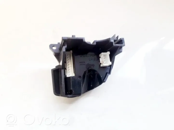 Volvo XC70 Boutons / interrupteurs volant 8622524