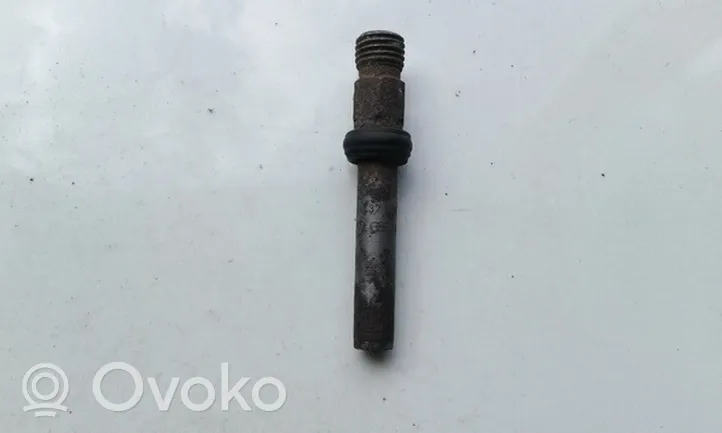 Audi 80 90 B3 Fuel injector 049133551A