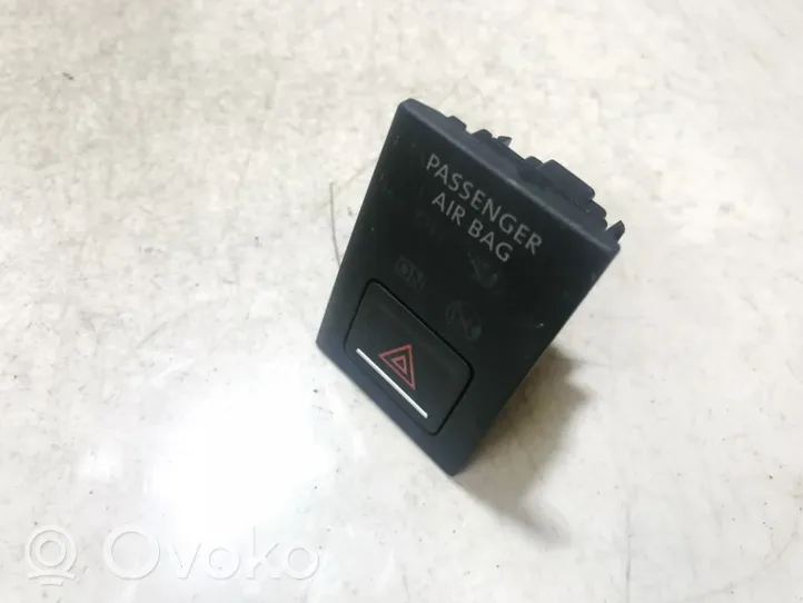 Volkswagen Golf VII Hazard light switch 5g2919225