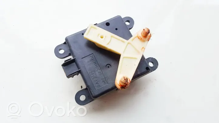 Nissan Primera Air flap motor/actuator 3t04030820