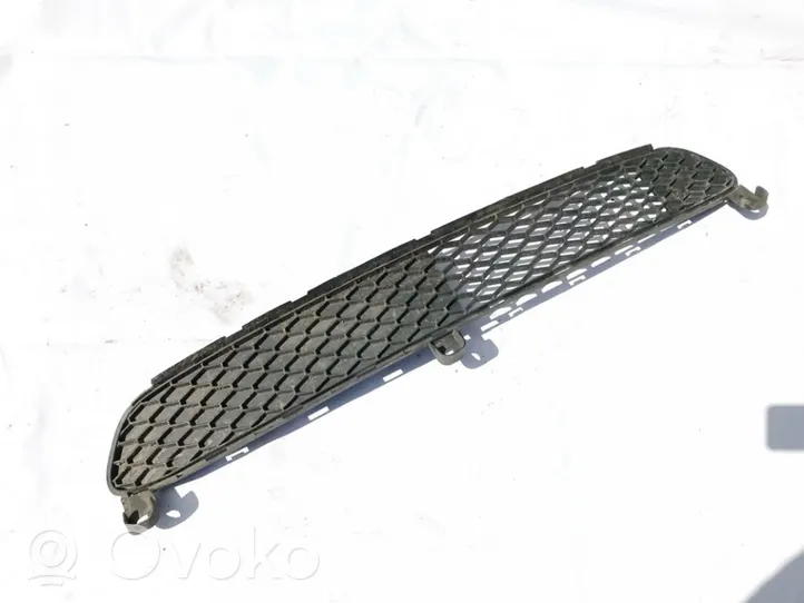 Toyota Aygo AB10 Front bumper lower grill 531120h010