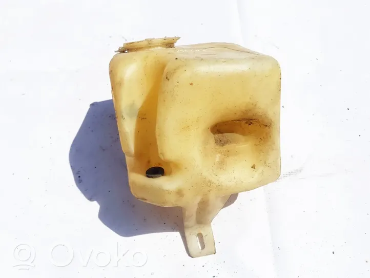 Opel Calibra Réservoir de liquide lave-glace 0023935