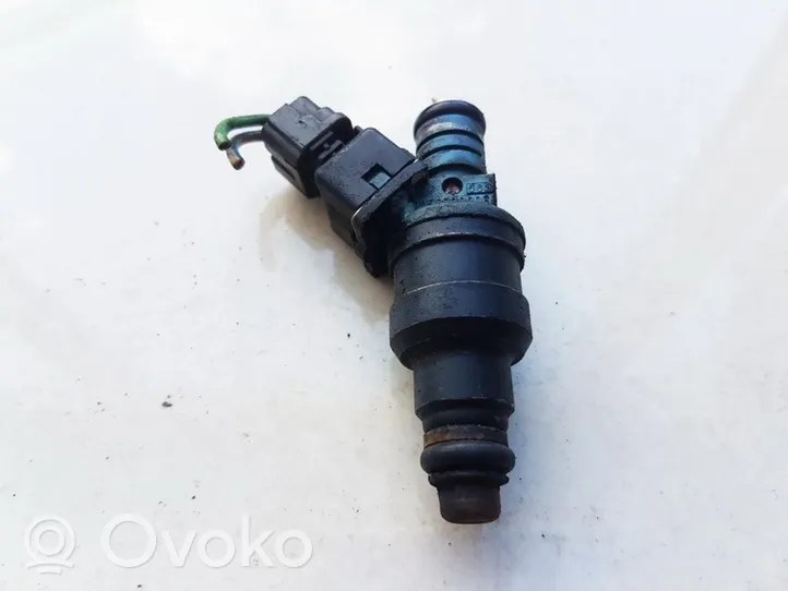 Hyundai Accent Fuel injector 3531022010