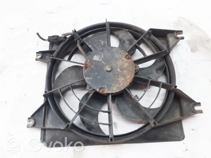 Hyundai Accent Radiator cooling fan shroud 