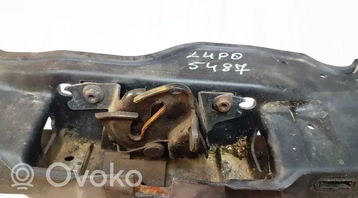 Volkswagen Lupo Jäähdyttimen kehyksen suojapaneeli 6N0010258J