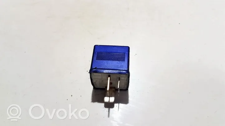 Audi A6 S6 C4 4A Other relay 8A0951253