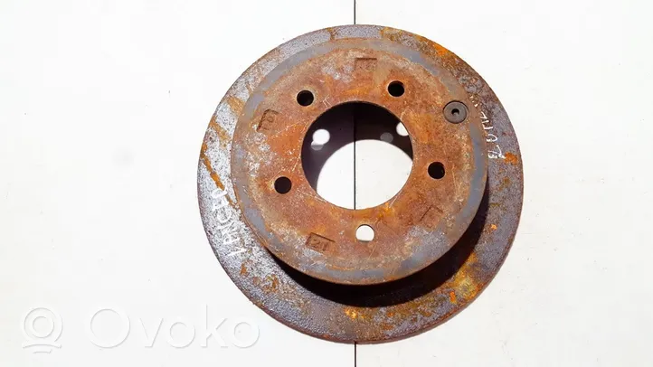 Mitsubishi Lancer X Rear brake disc neventiliuojamas