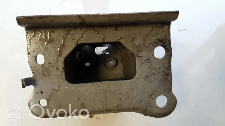 Toyota Corolla Verso AR10 Support de montage de pare-chocs avant 